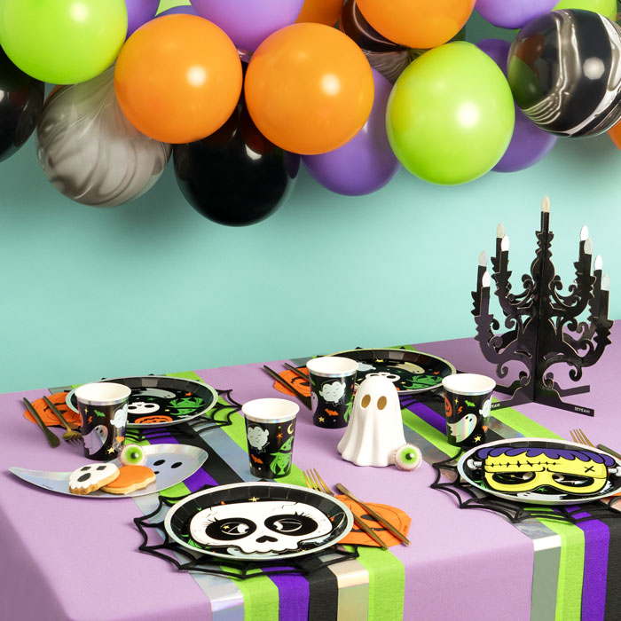 Set Arco Globos y Cortina Papel Halloween