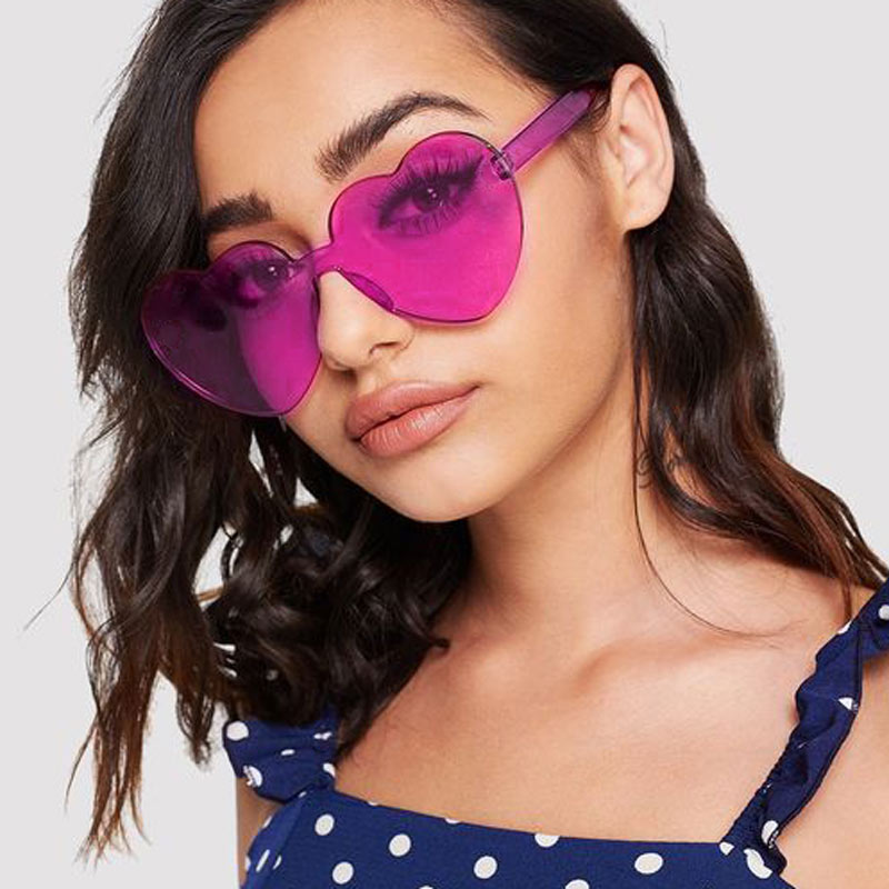 Lunettes de coeur rose