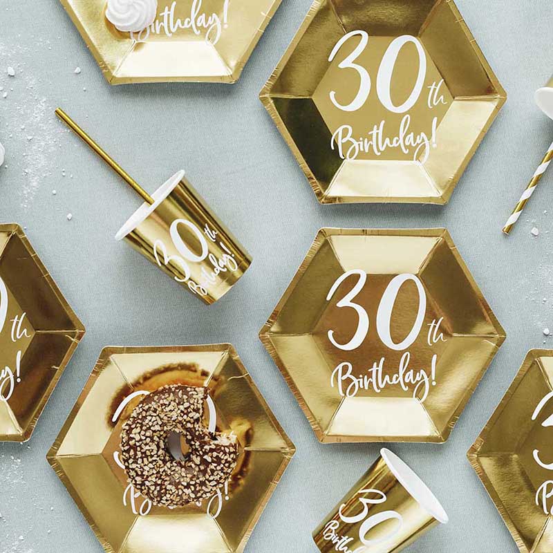 Gold cardboard "30th Birthday"