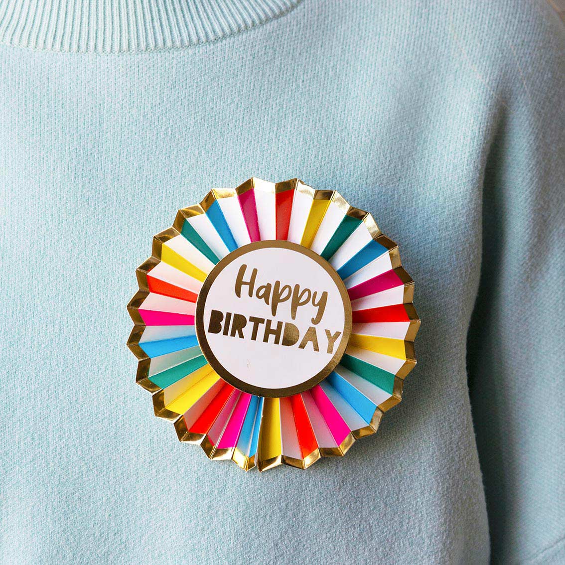 Archery pin "Happy Birthday"