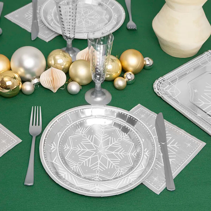 PREMIUM WINTER TABLE KIT 12 SILVER PEOPLE