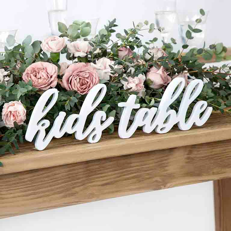 Letrero caligrafía 'kids table'