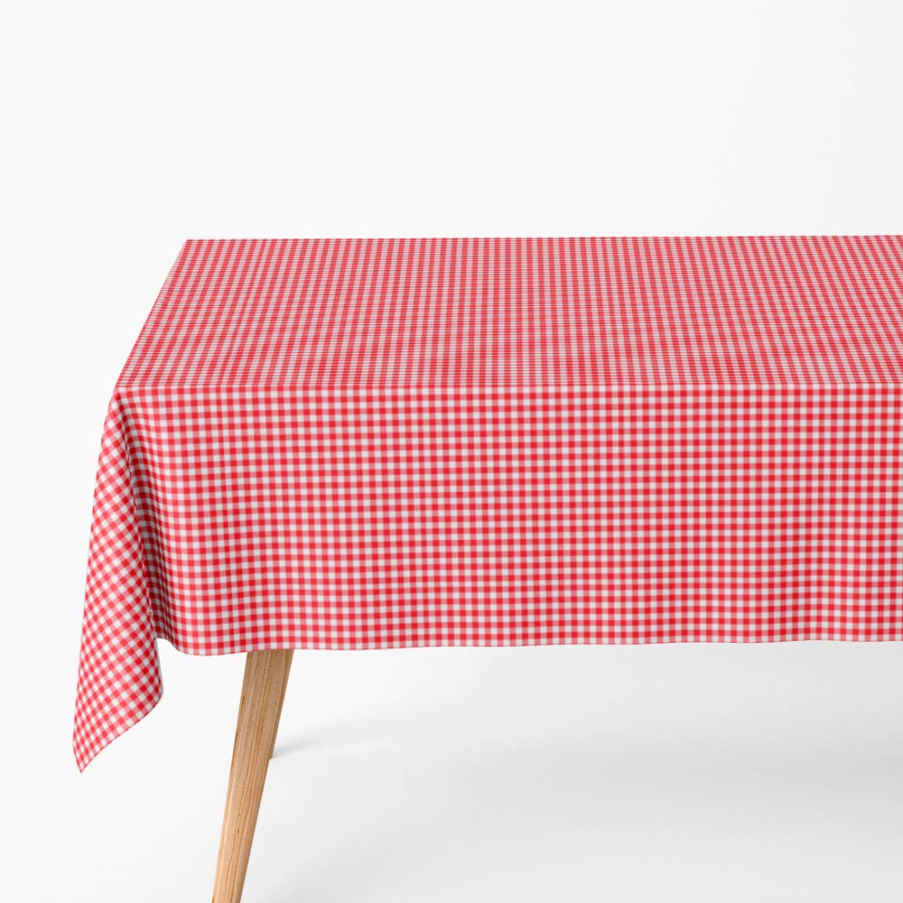 Checkered tablecloths